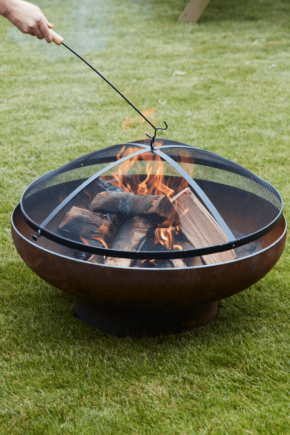 Sädemepüüdja Barbecook Ø 62 cm, teras, must